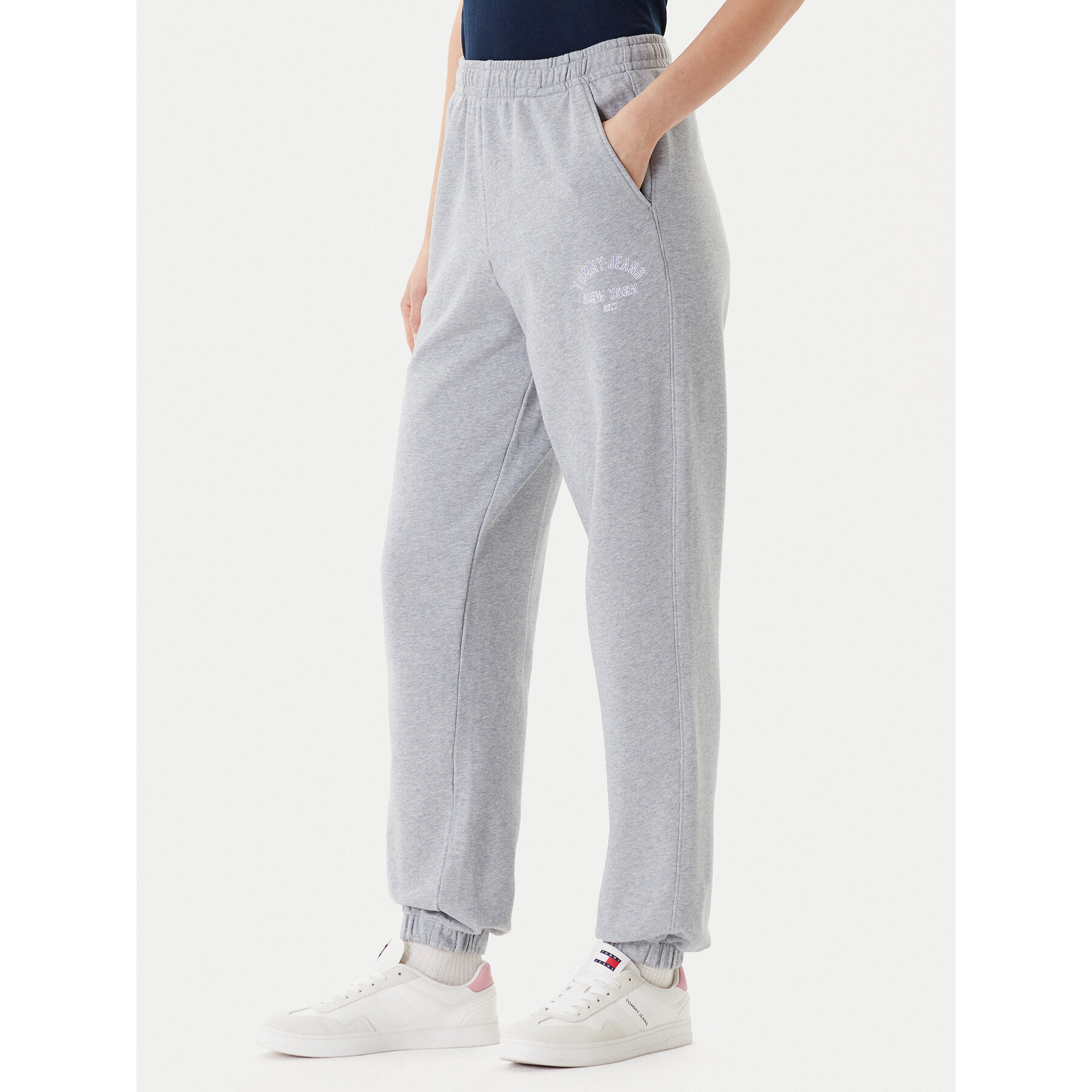 Tommy Jeans Spodnie dresowe Varsity DW0DW20994 Szary Regular Fit