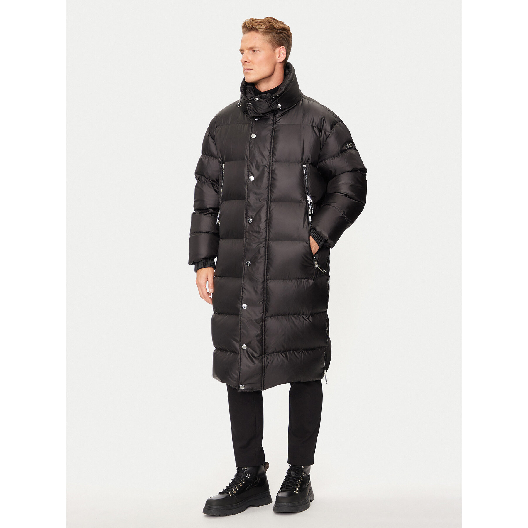 MICHAEL Michael Kors Kurtka puchowa UF4208I3SB Czarny Relaxed Fit