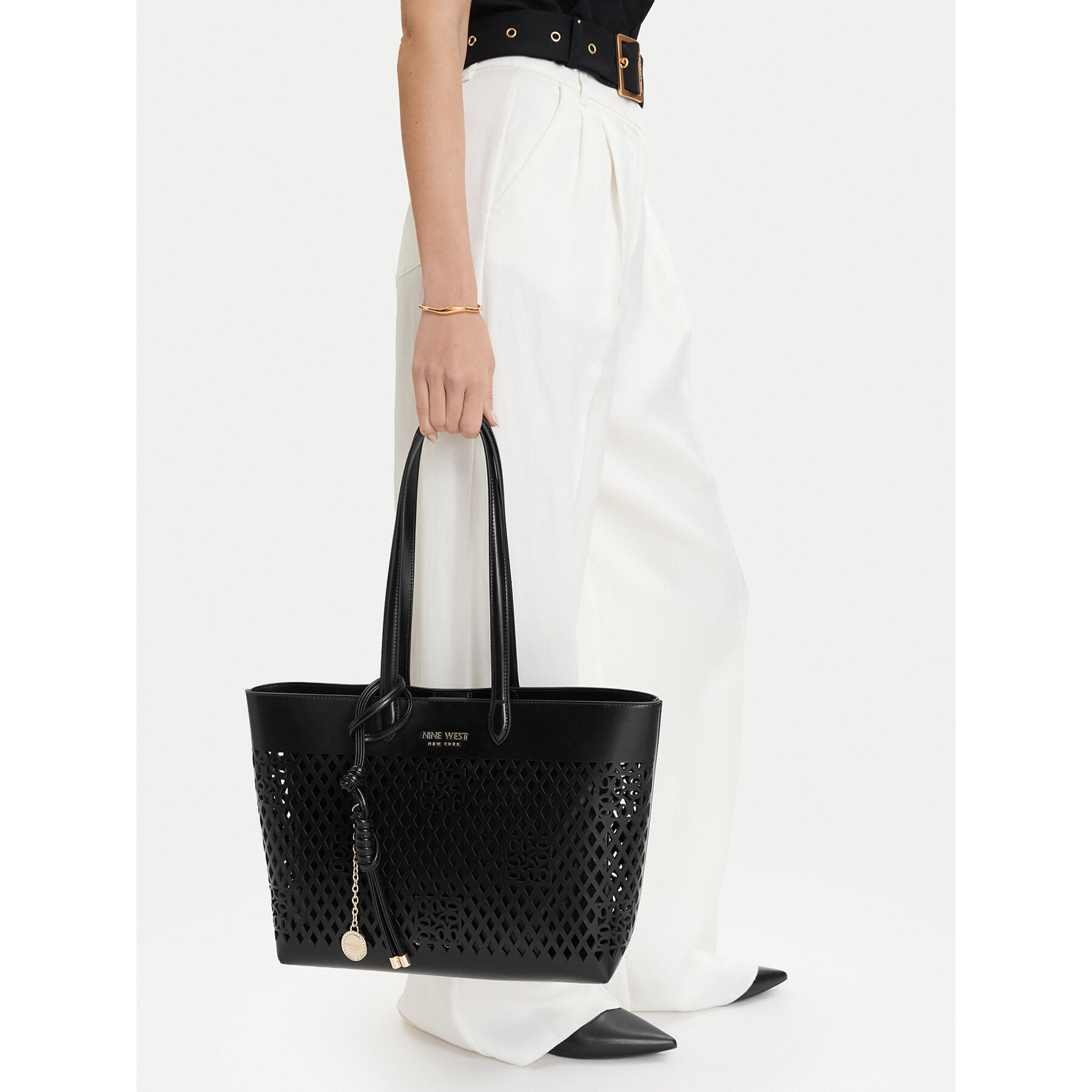 Nine West Torebka CEO-Bleeker Petal-LDA8699A Czarny