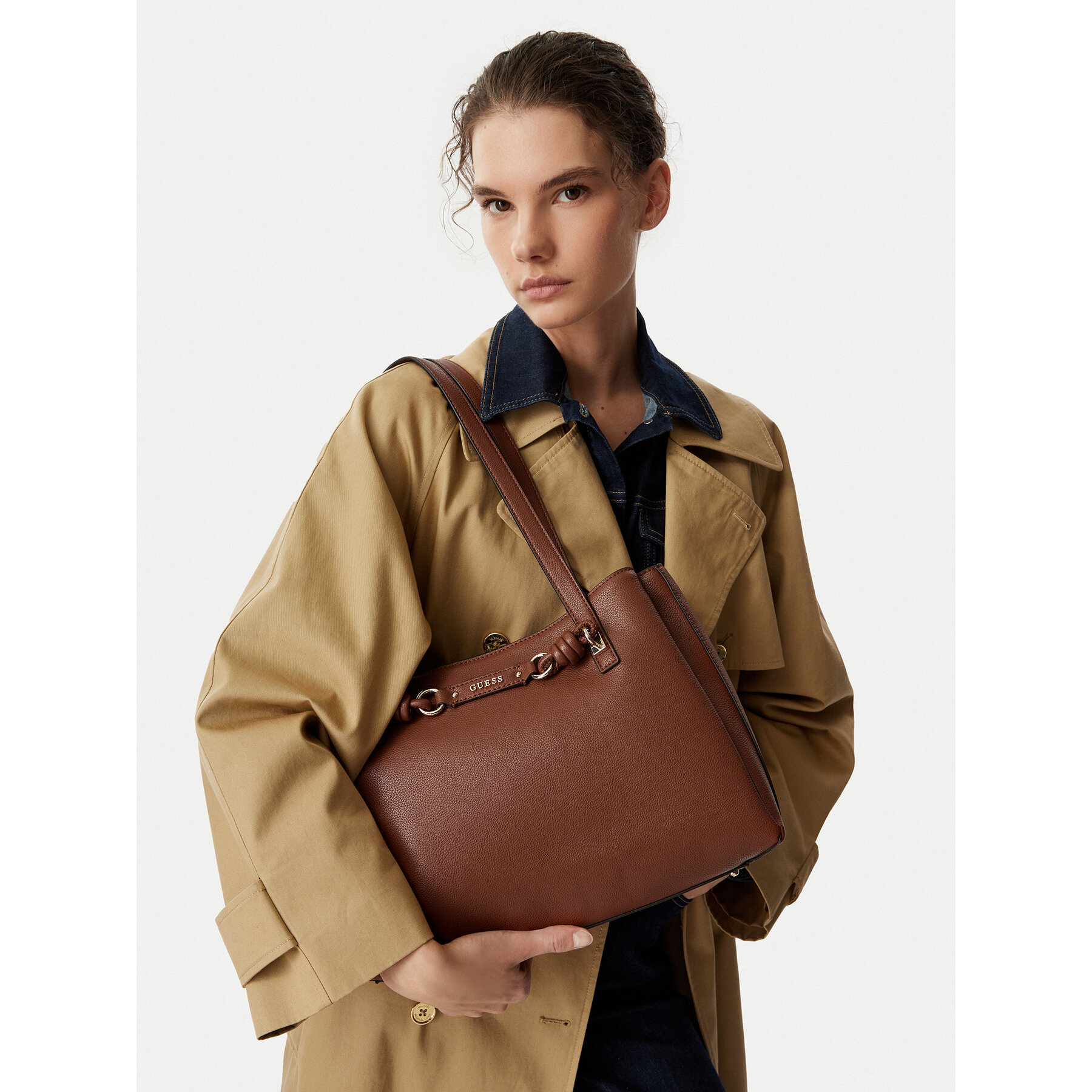Guess Torebka HWBG97 42230 Brązowy