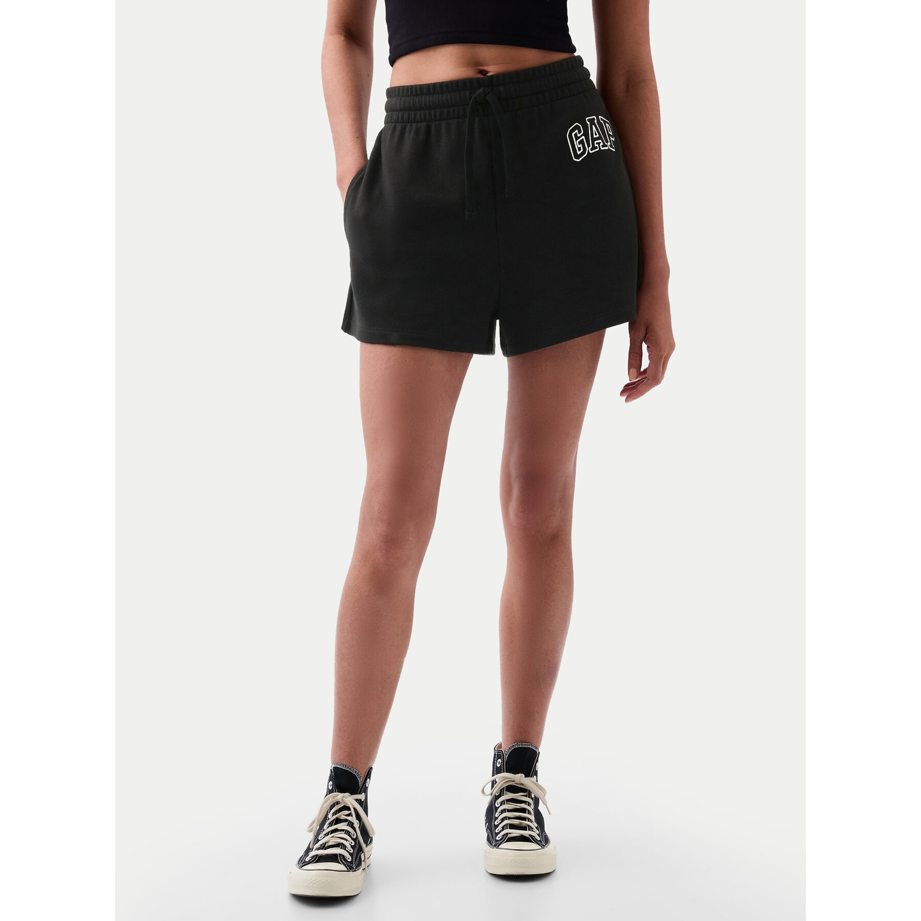Gap Szorty sportowe 870535-03 Czarny Regular Fit
