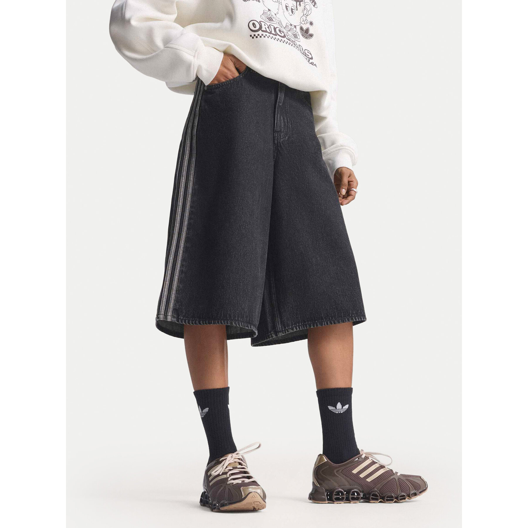 adidas Szorty jeansowe Firebird Jorts KD2916 Czarny Oversize