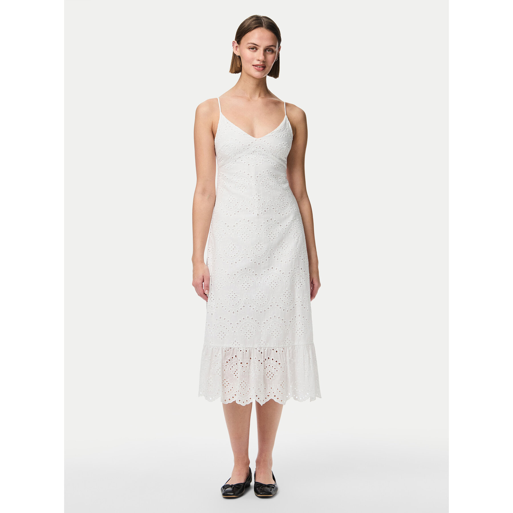 Pieces Sukienka letnia Vilde 17156565 Biały Regular Fit