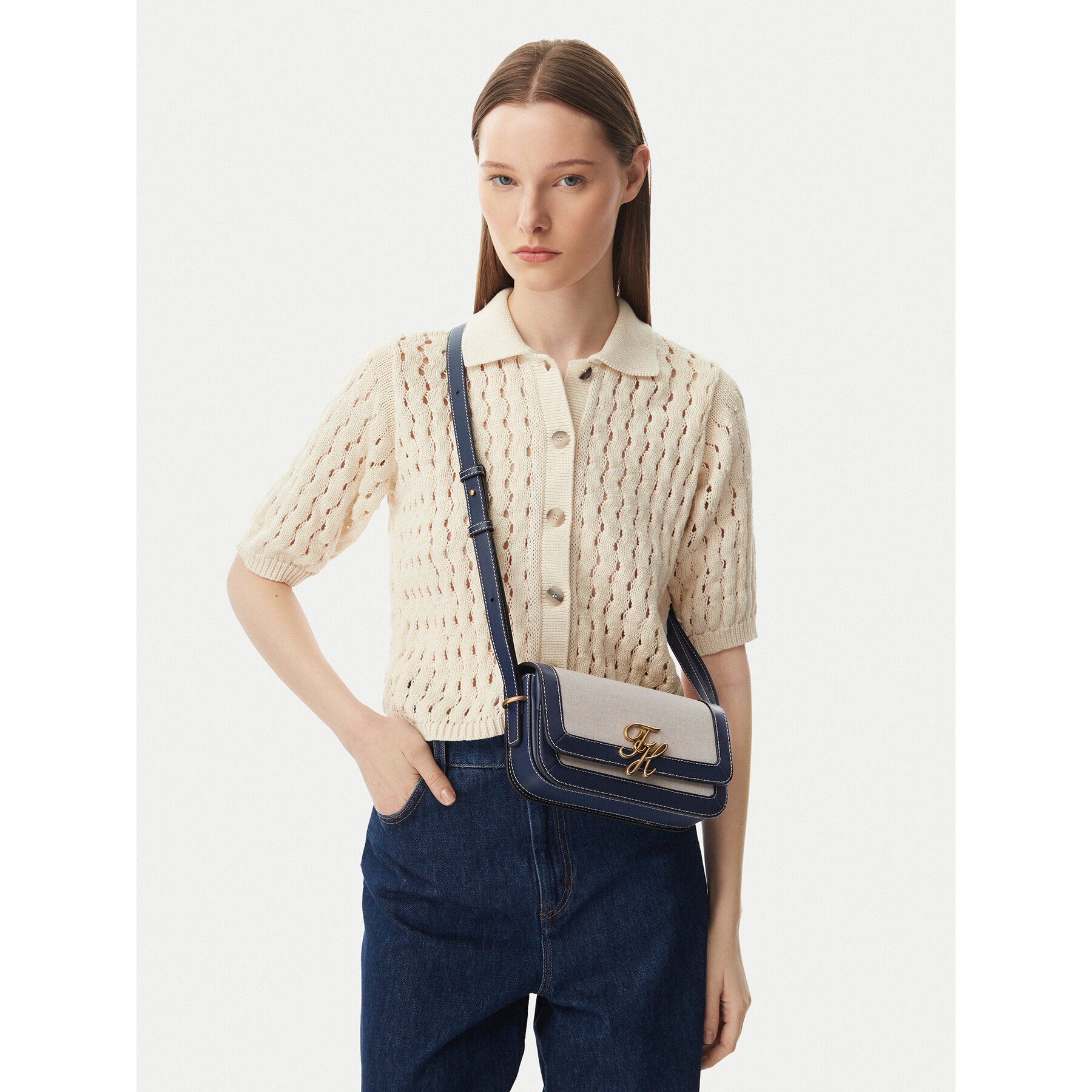 Tommy Hilfiger Torebka Th Script Flap Crossover Canvas AW0AW18737 Kremowy
