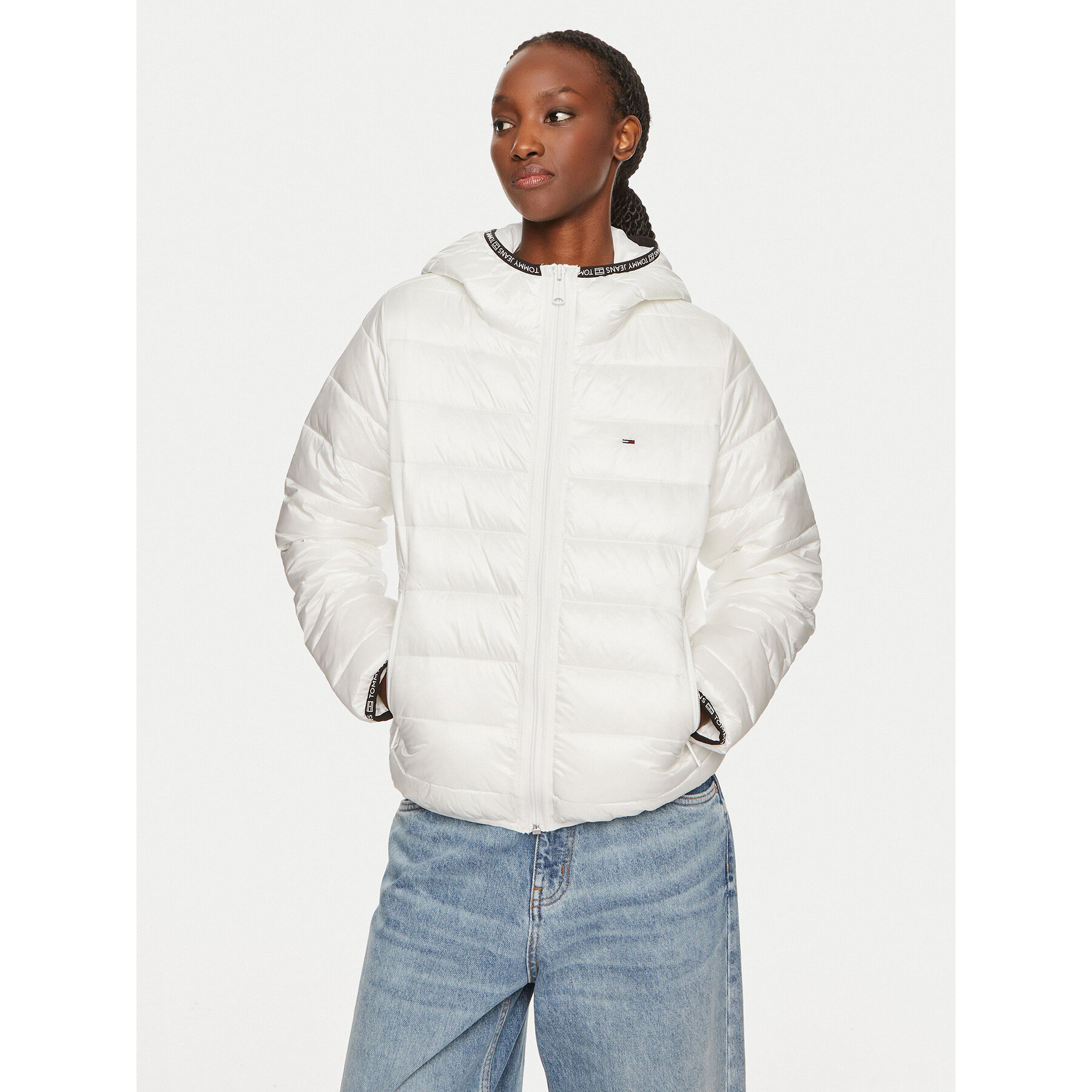 Tommy Jeans Kurtka zimowa Tape DW0DW18308 Biały Regular Fit