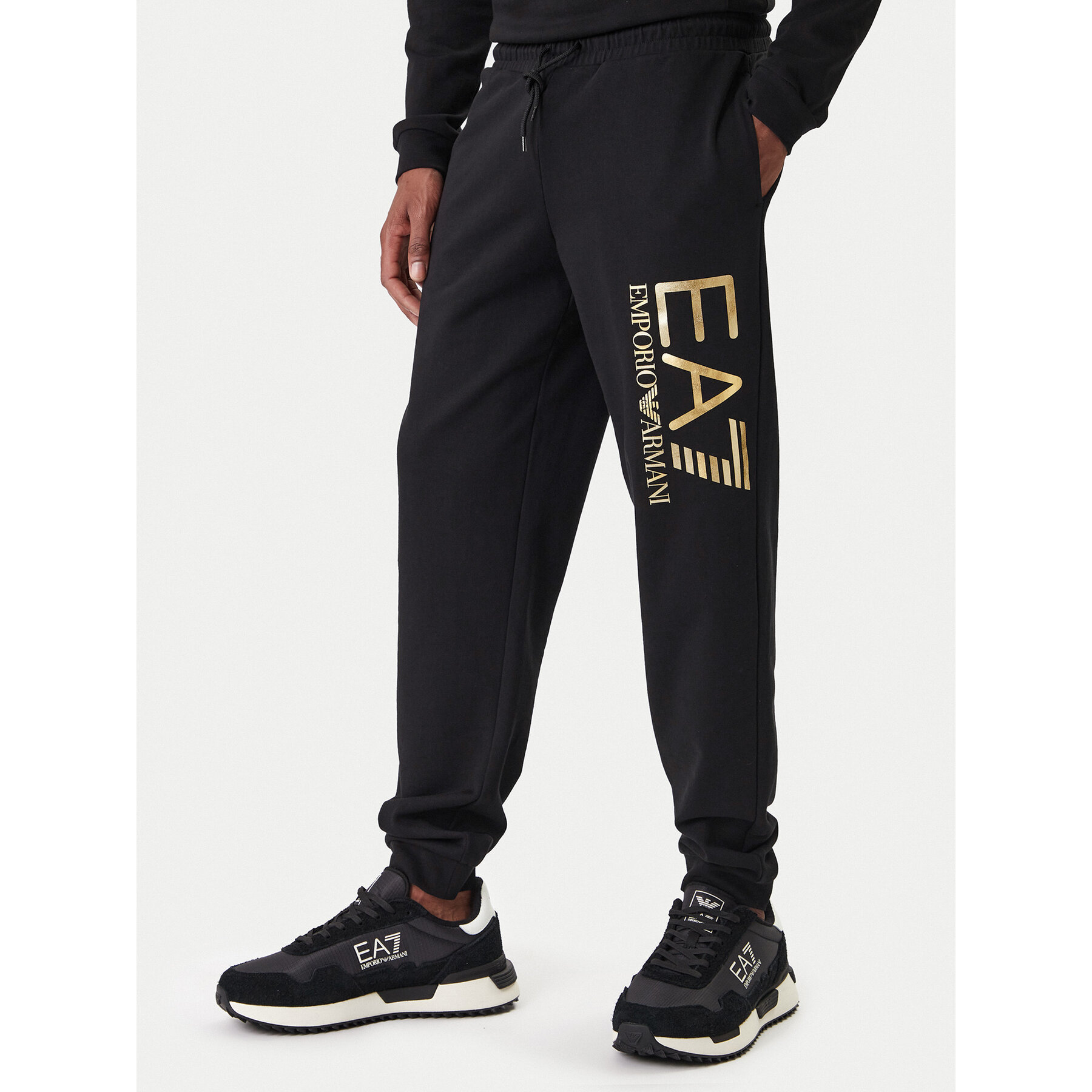EA7 Emporio Armani Spodnie dresowe 7M001415 AF22266 MC004 Czarny Regular Fit