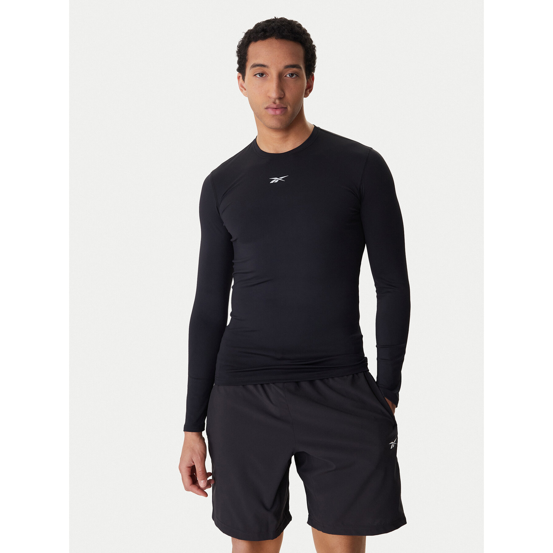 Reebok Koszulka techniczna RK25598CCM Czarny Slim Fit