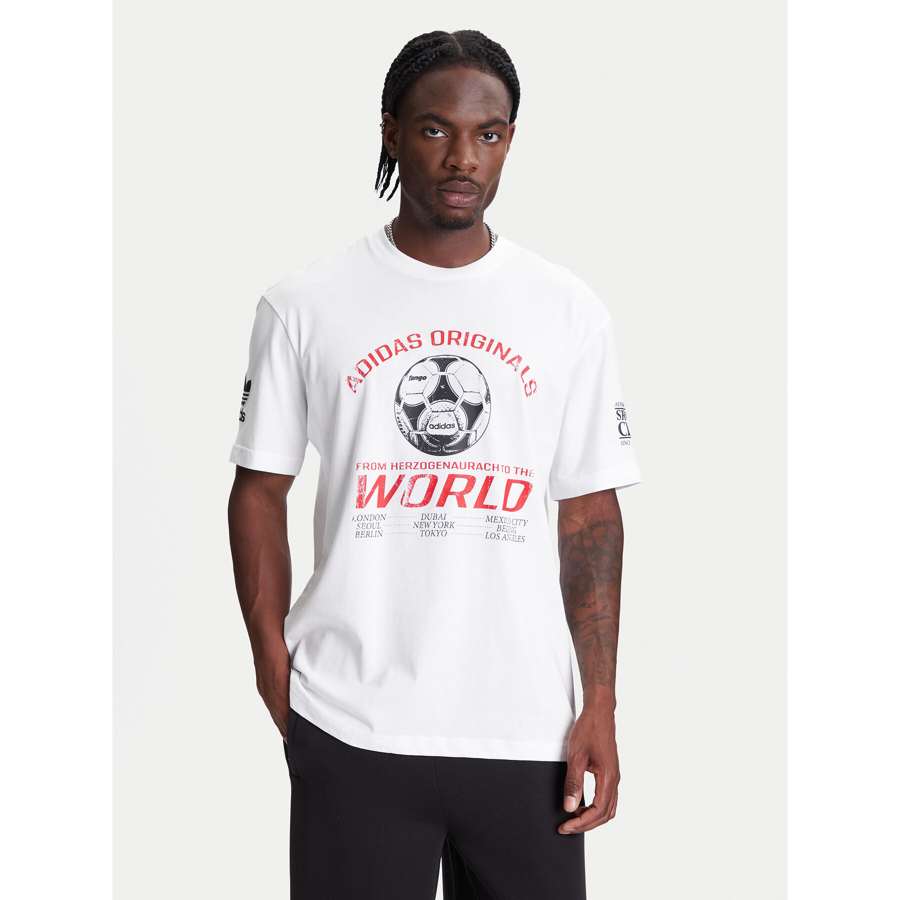 adidas T-Shirt 90s Football Graphic JX3065 Biały Regular Fit