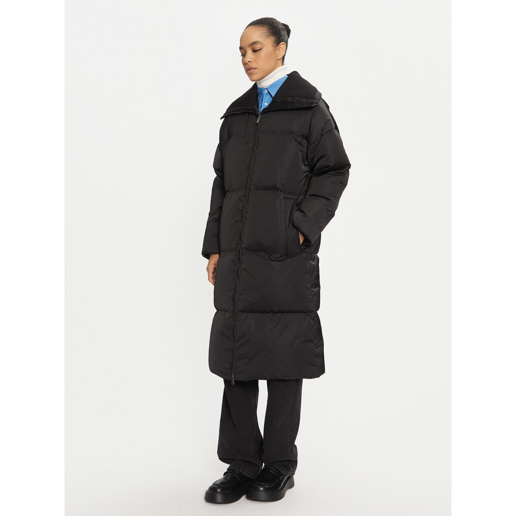 Calvin Klein Kurtka puchowa K20K207721 Czarny Regular Fit