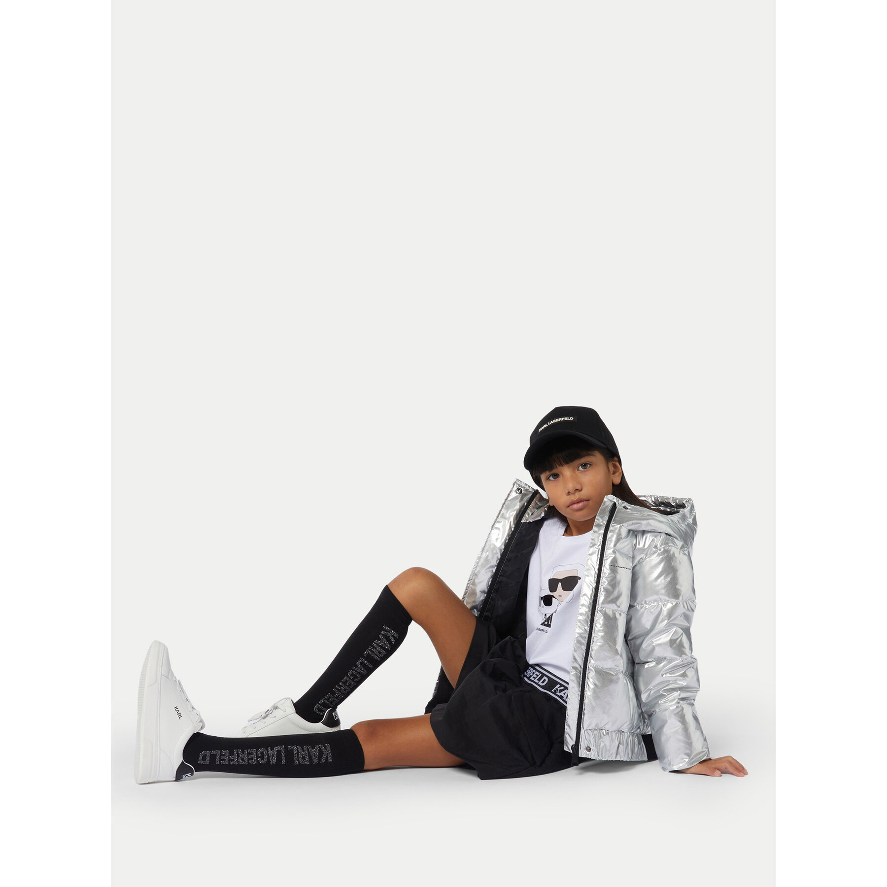 Karl Lagerfeld Kids Kurtka zimowa Z30233 D Srebrny Regular Fit