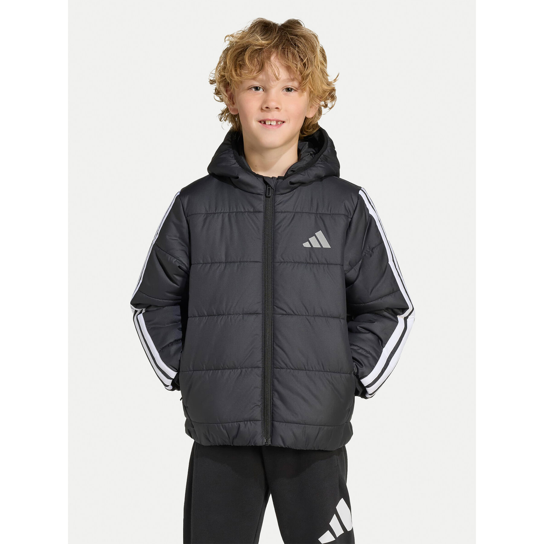 adidas Kurtka zimowa Essentials 3-Stripes JW2443 Czarny Regular Fit
