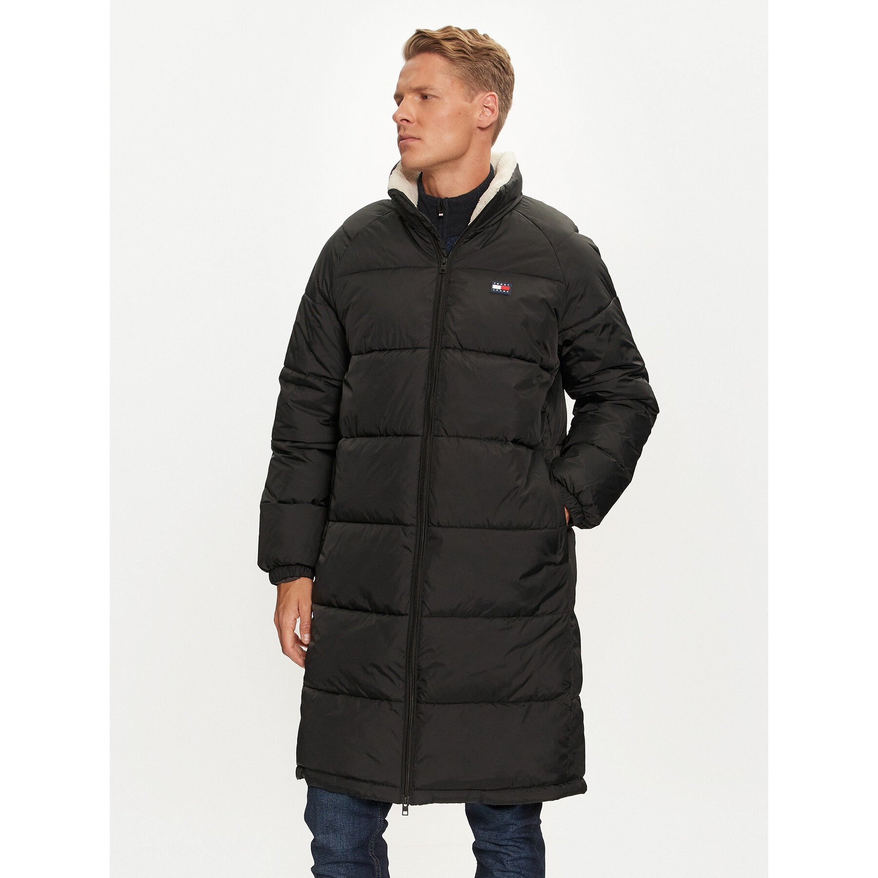 Tommy Jeans Kurtka zimowa Vail DM0DM20604 Czarny Regular Fit