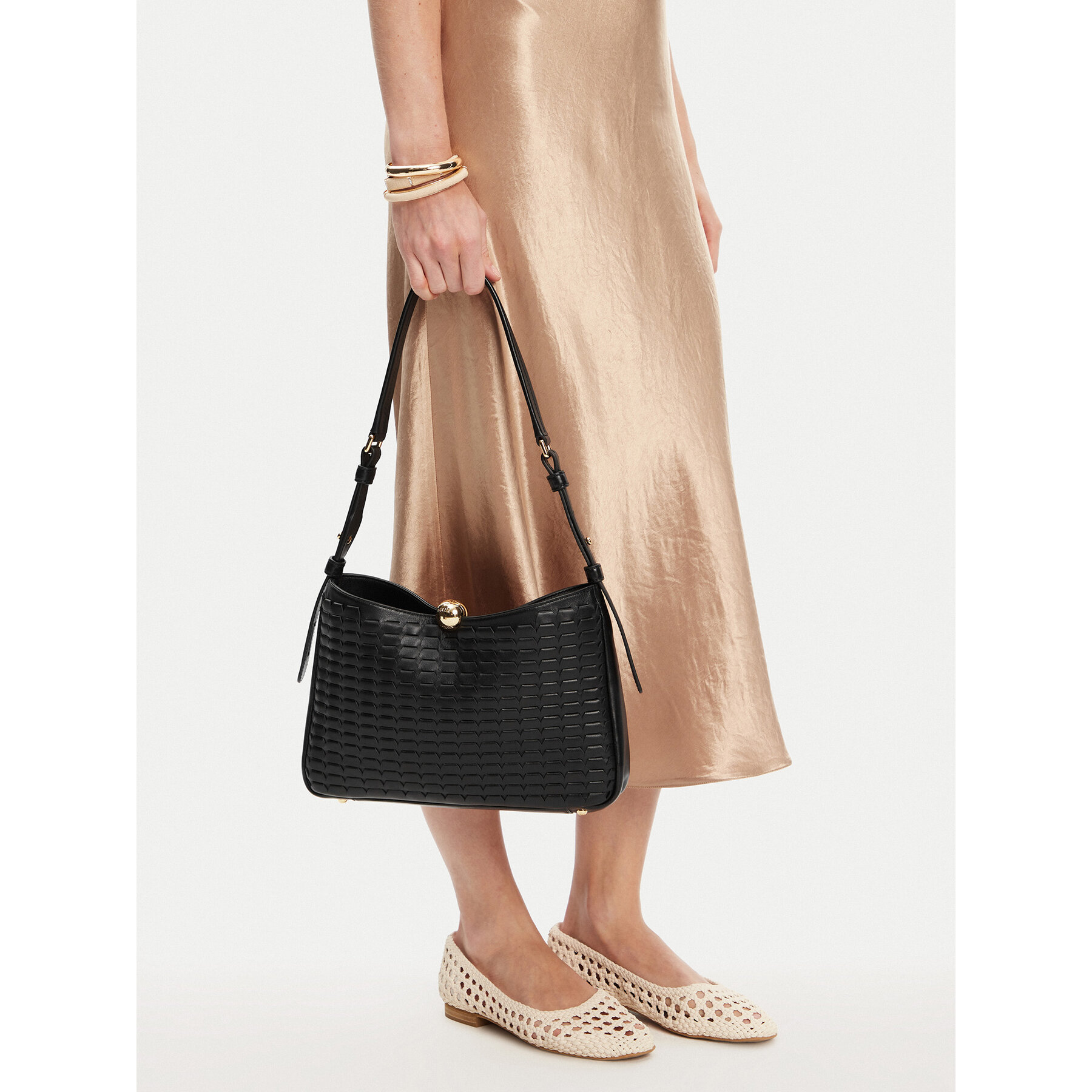 Furla Torebka Sfera Soft M WB01403 BX3977 CN O6000 Czarny