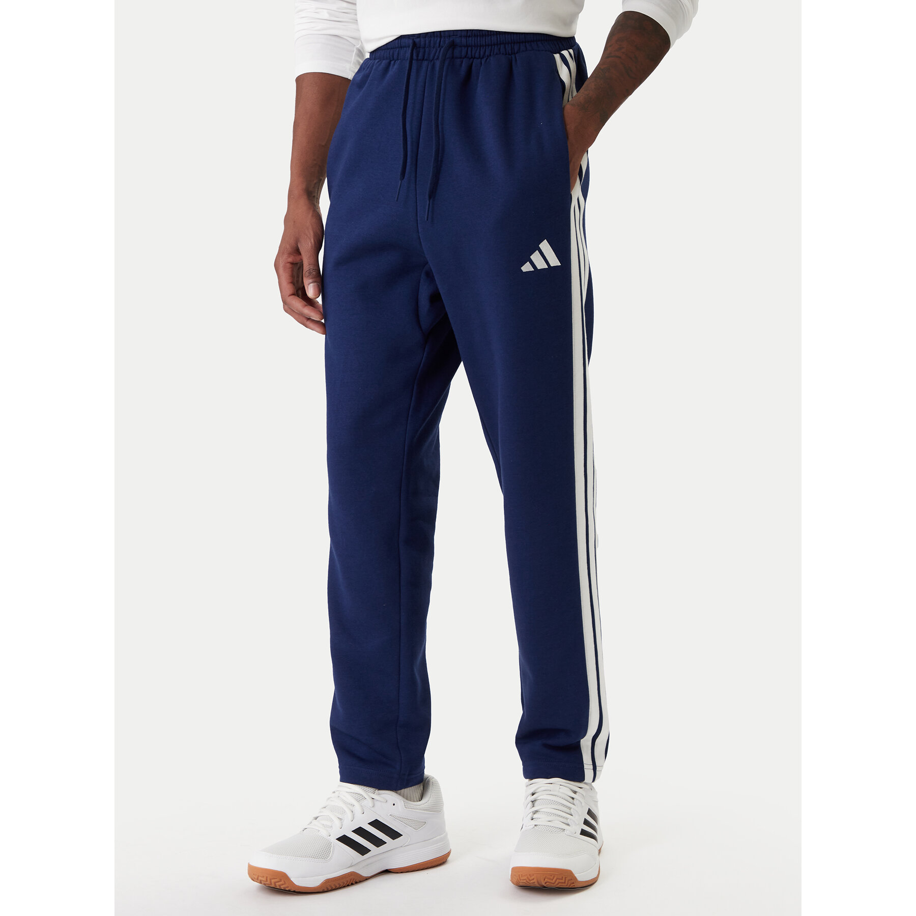 adidas Spodnie dresowe Essentials 3-Stripes JE6334 Granatowy Regular Fit