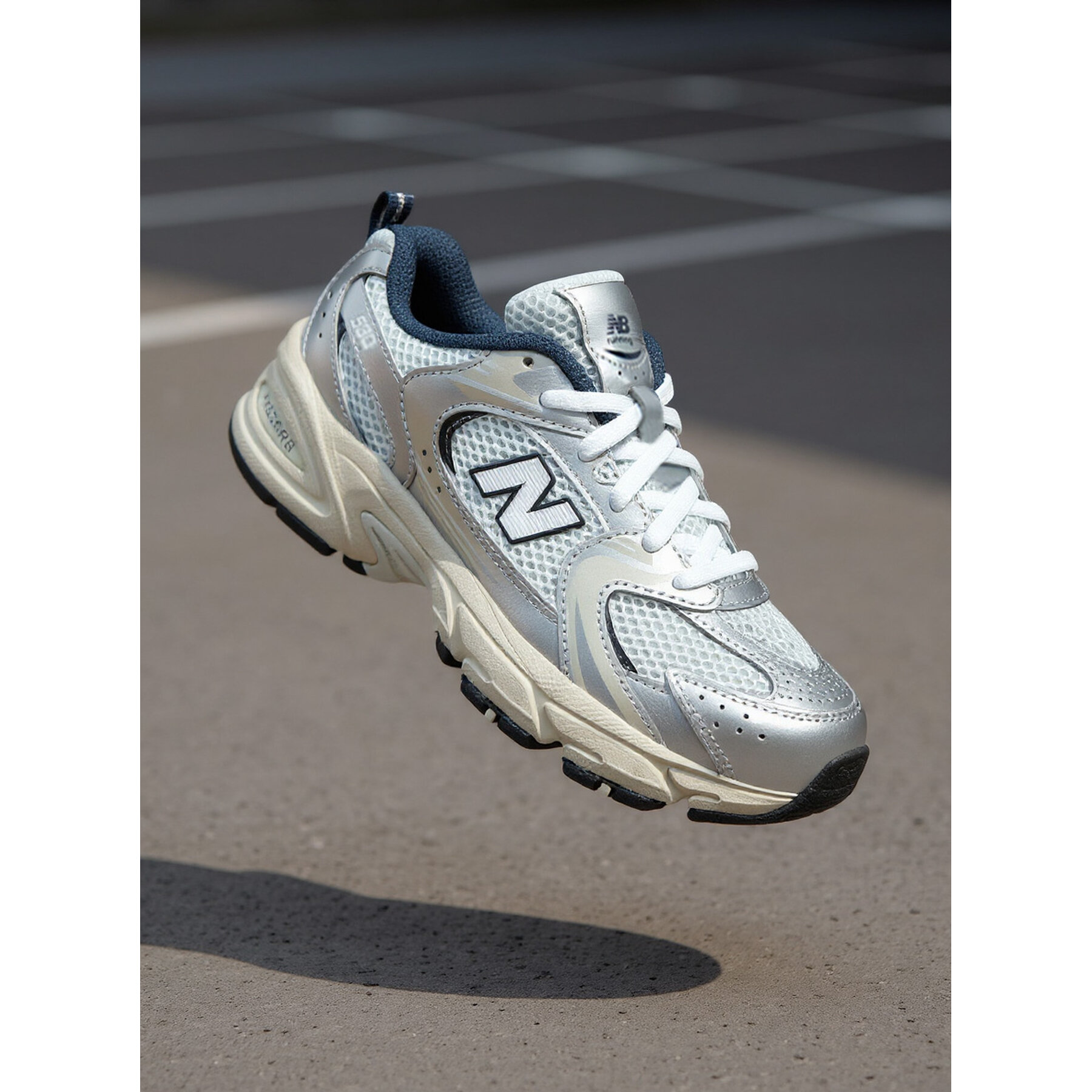 New Balance Sneakersy GR530KA Srebrny