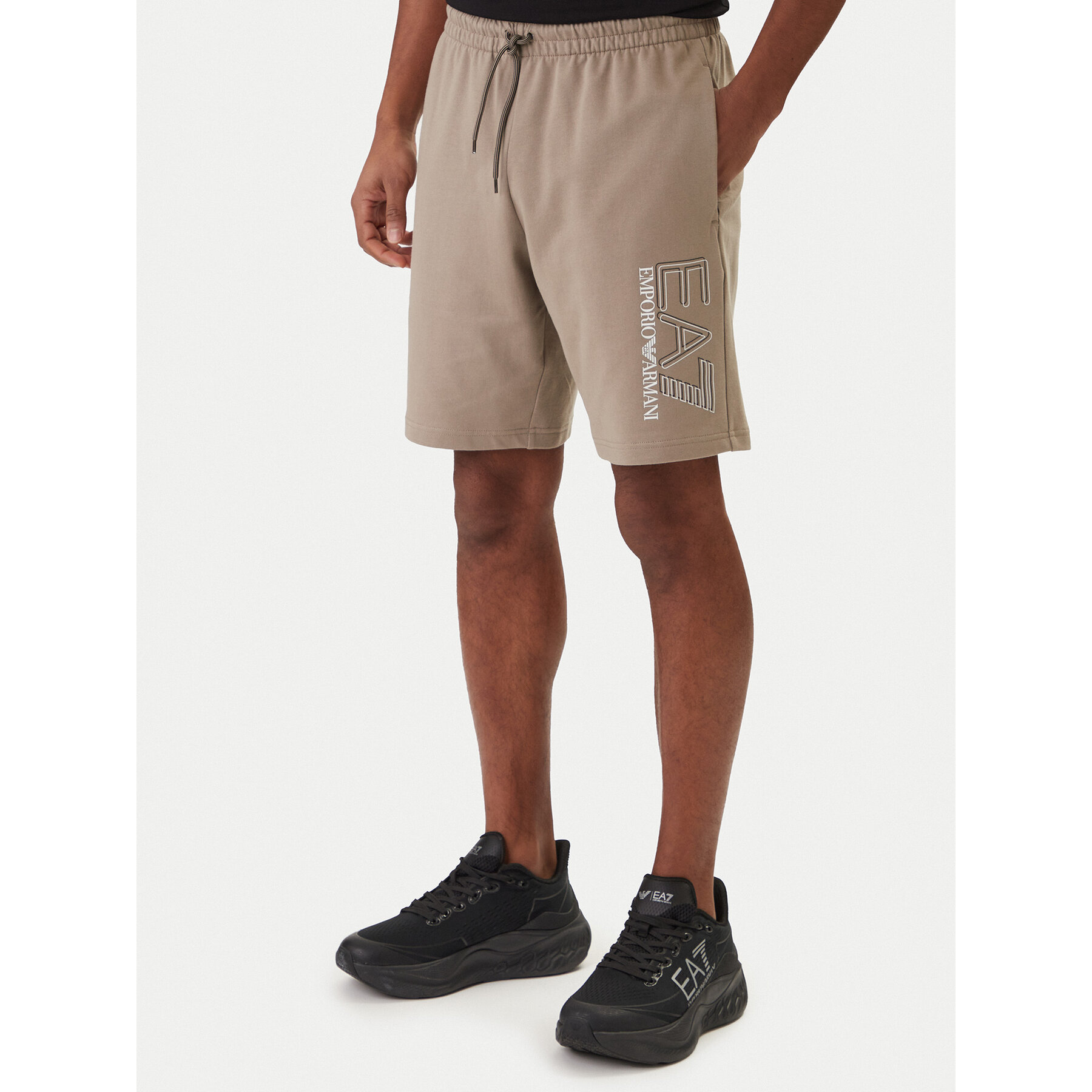 EA7 Emporio Armani Szorty sportowe 7M001315 AF13512 Beżowy Regular Fit