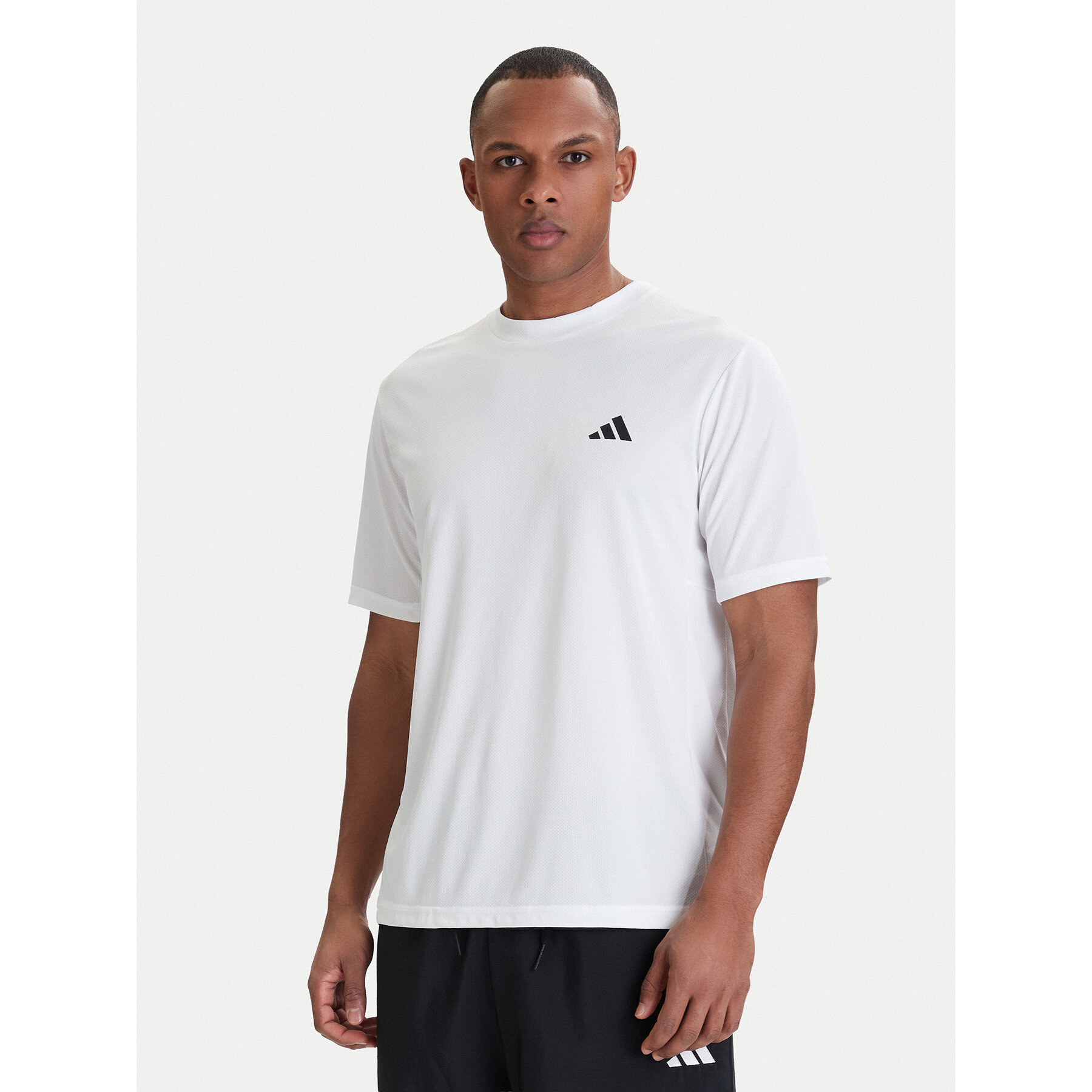 adidas Koszulka techniczna Workout Essentials Base KD5453 Biały Regular Fit