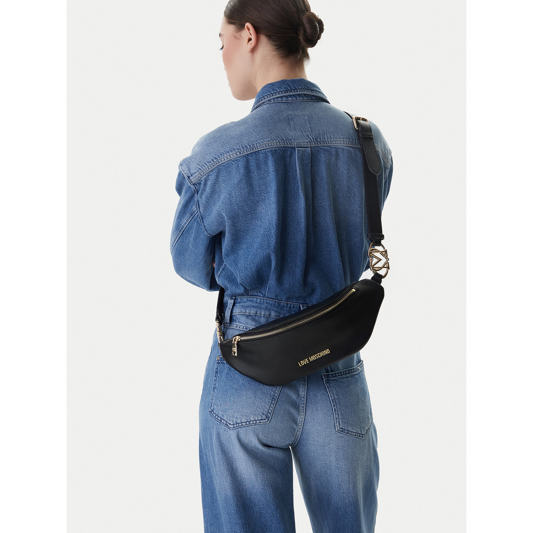 LOVE MOSCHINO Nerka JC4010PP1OLB0000 Czarny