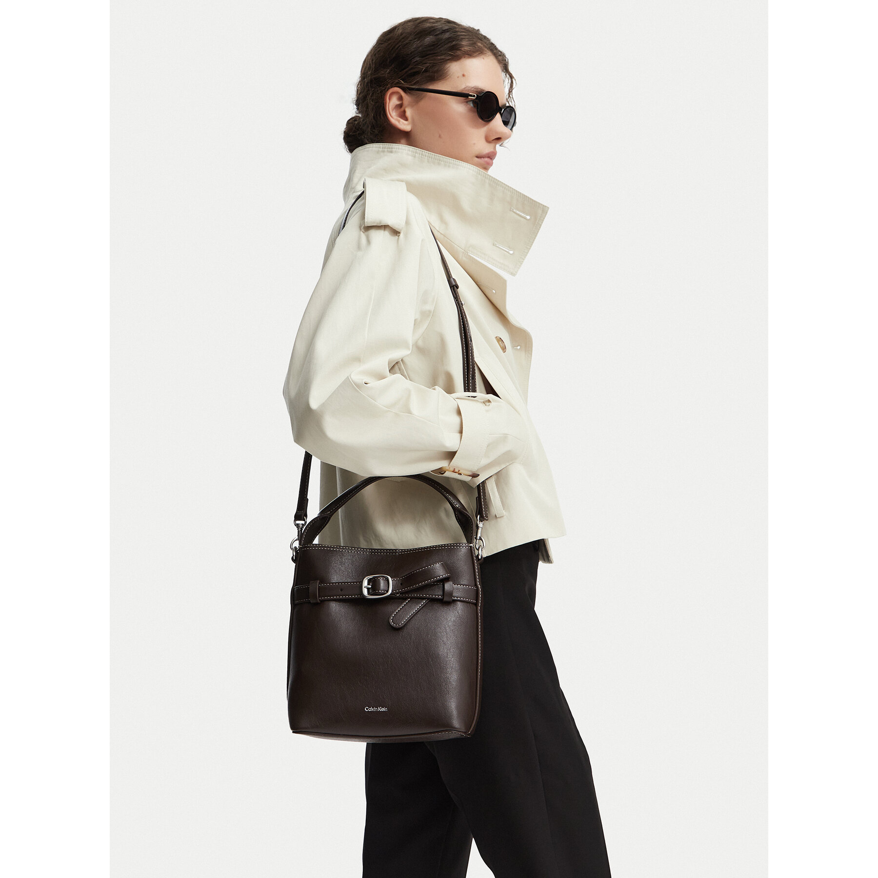 Calvin Klein Torebka Buckle Mini Bucket Crossbody LV04F3550G Brązowy
