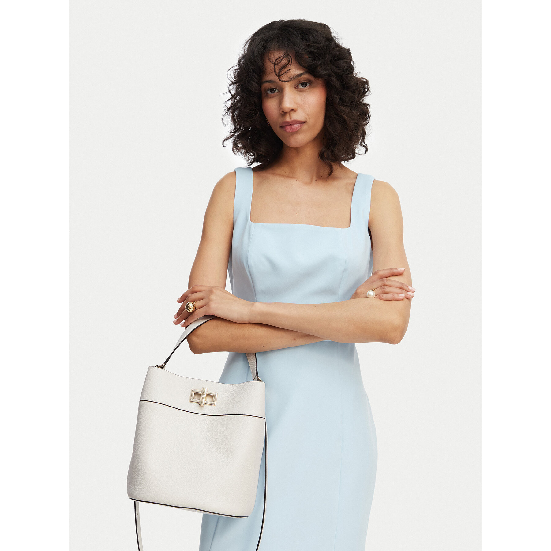 Furla Torebka Amelia M Bucket WB01953 HSF000 CN 01B00 Biały
