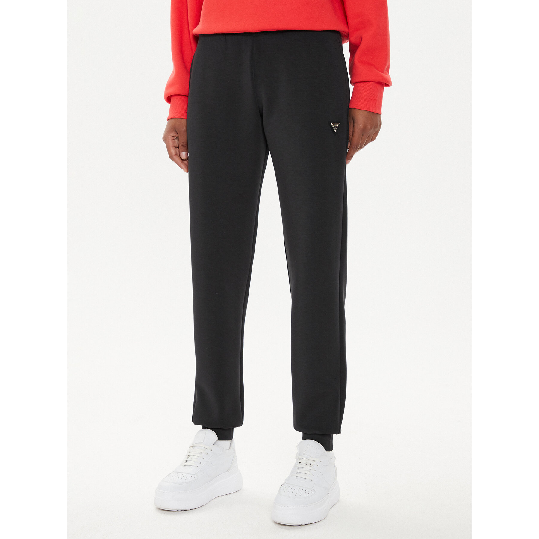 Guess Spodnie dresowe V4YB08 KCAY2 Czarny Regular Fit