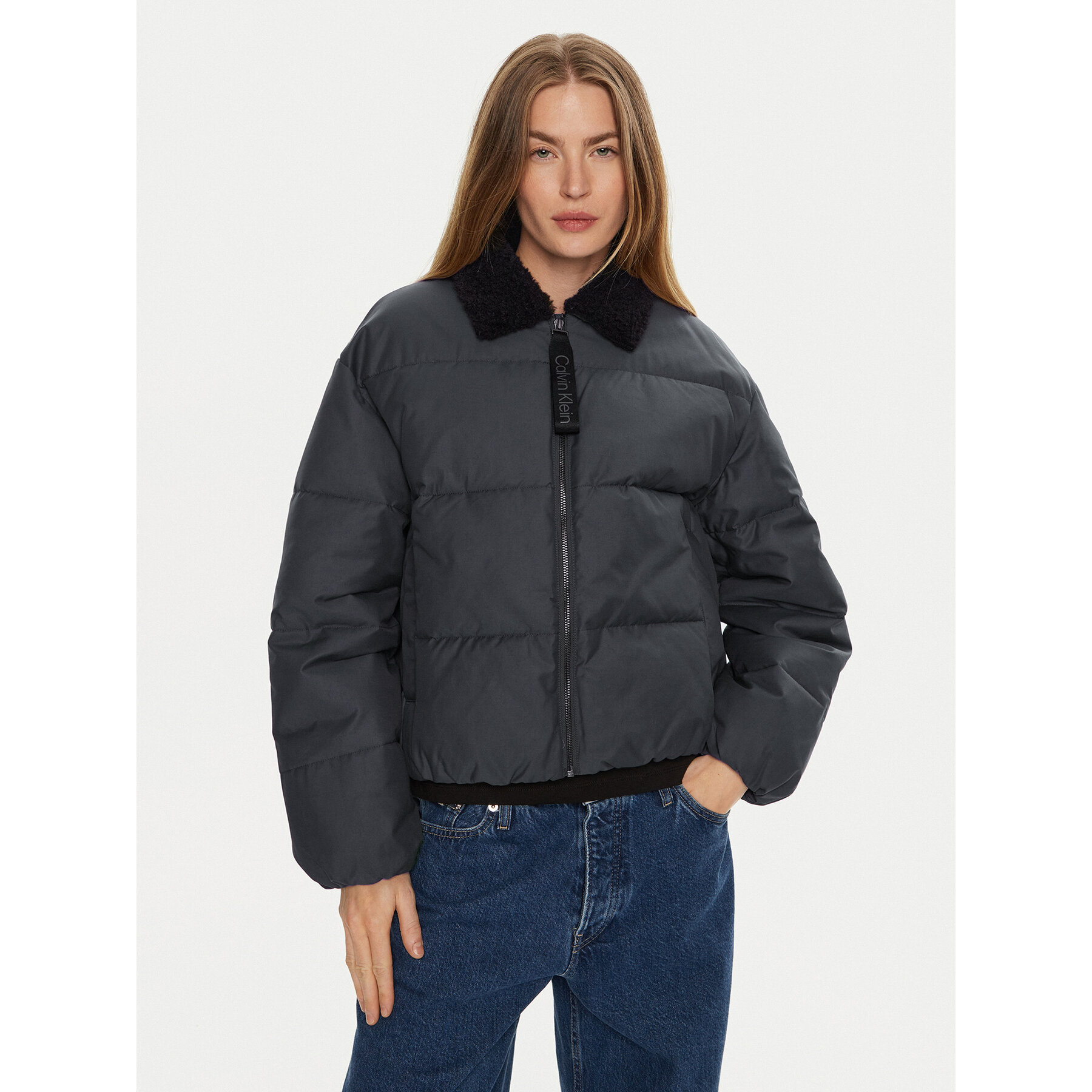 Calvin Klein Jeans Kurtka zimowa Aviator J20J224121 Czarny Relaxed Fit
