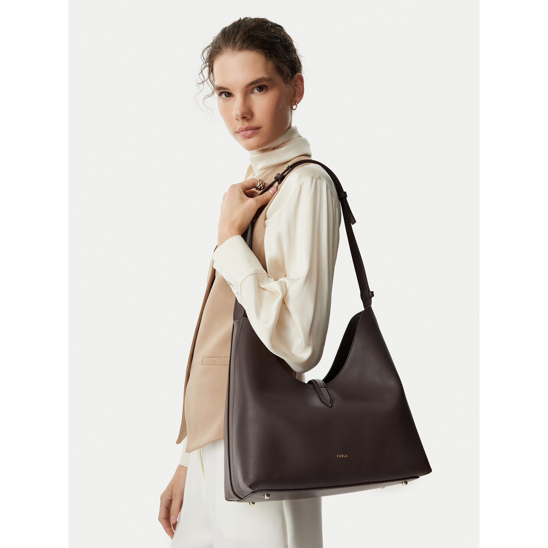 Furla Torebka Goccia M WB01499 BX3104 CN 2460S Brązowy ciemny