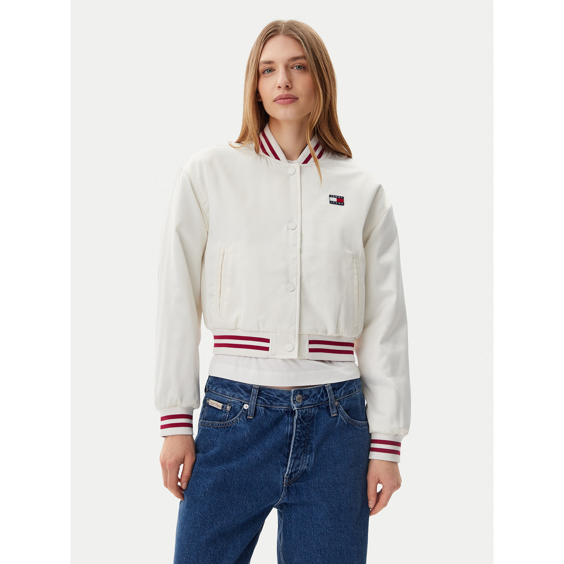 Tommy Jeans Kurtka bomber Satin Coach DW0DW20229 Biały Regular Fit