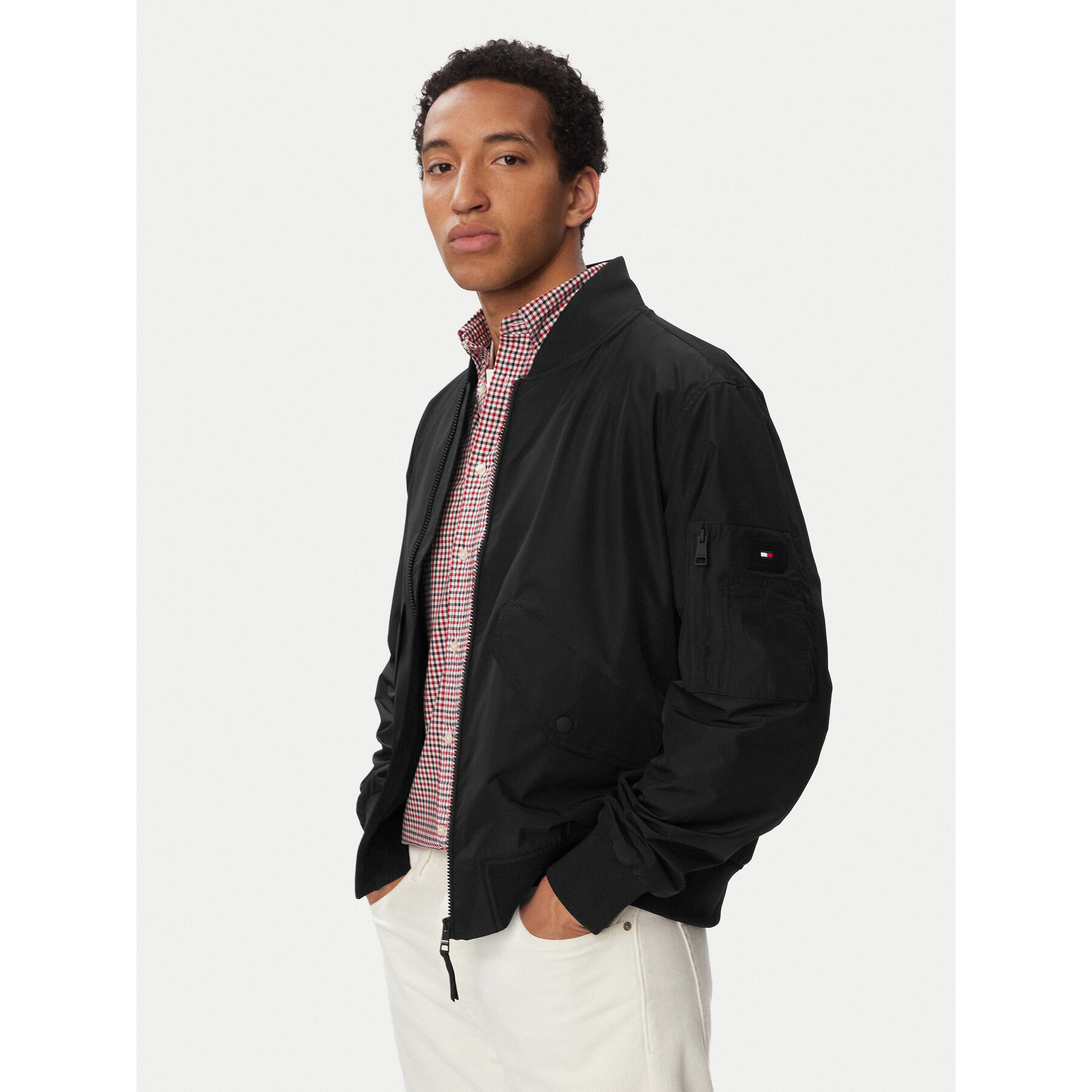 Tommy Hilfiger Kurtka bomber Packable Bomber MW0MW43462 Czarny Regular Fit