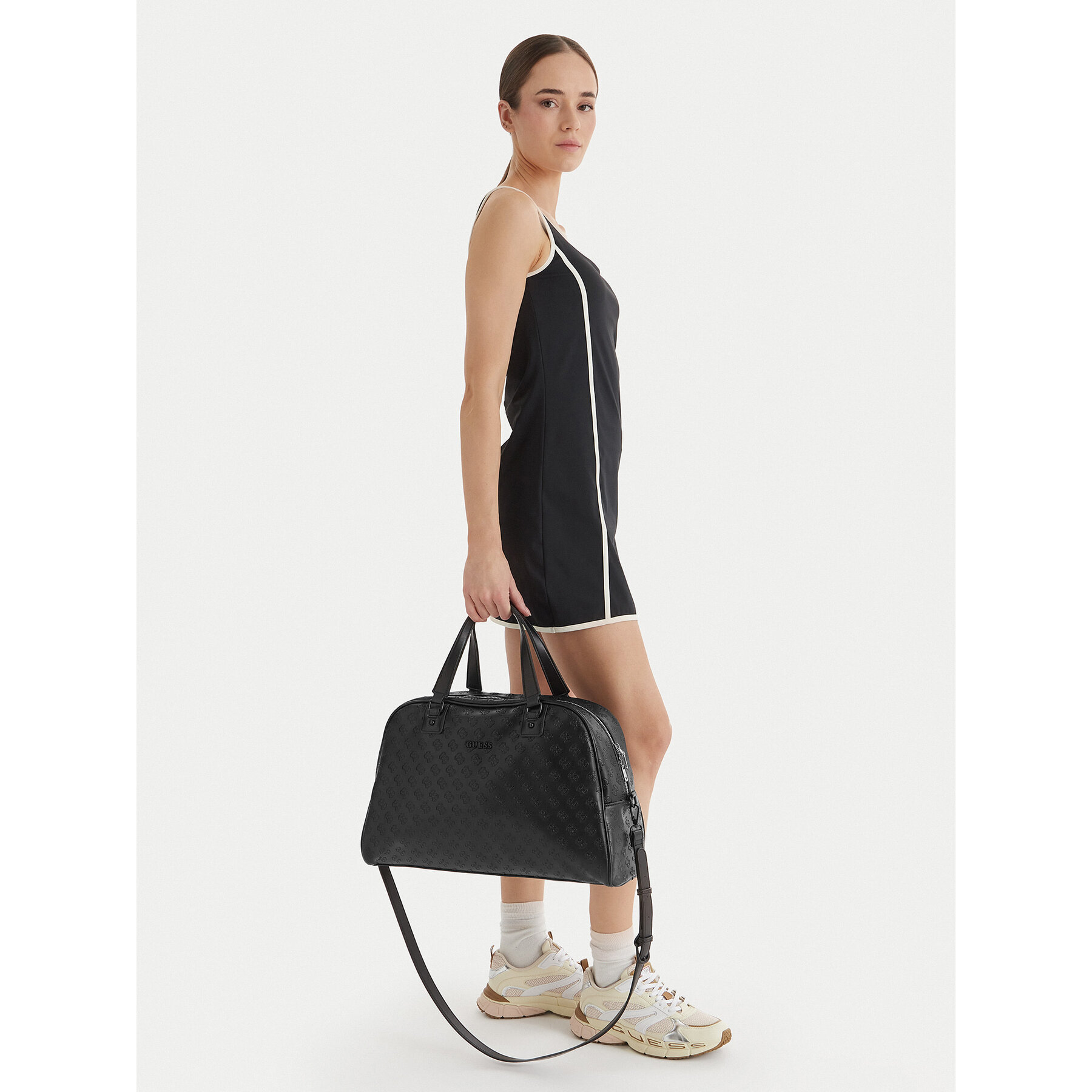 Guess Torba weekendowa V6GZ02 W2109 Czarny