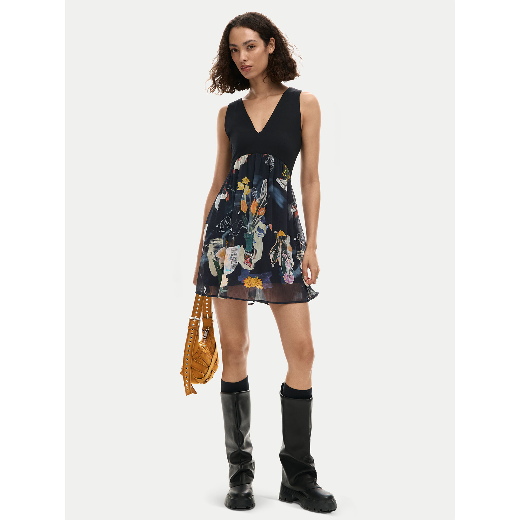 Desigual Sukienka letnia Uve 26SWVW47 Czarny Regular Fit