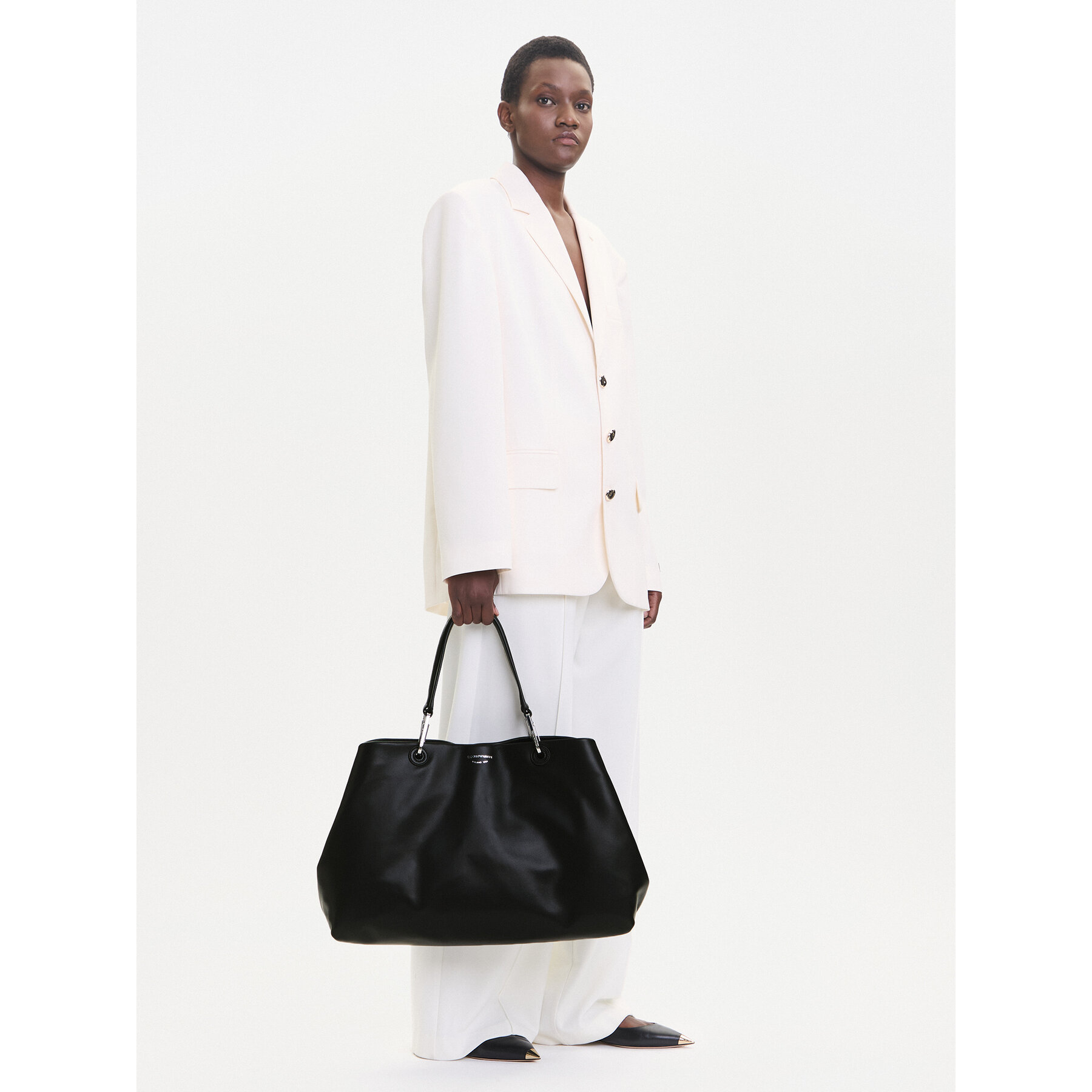 Emporio Armani Torebka EW001001 AF18673 UC001 Czarny