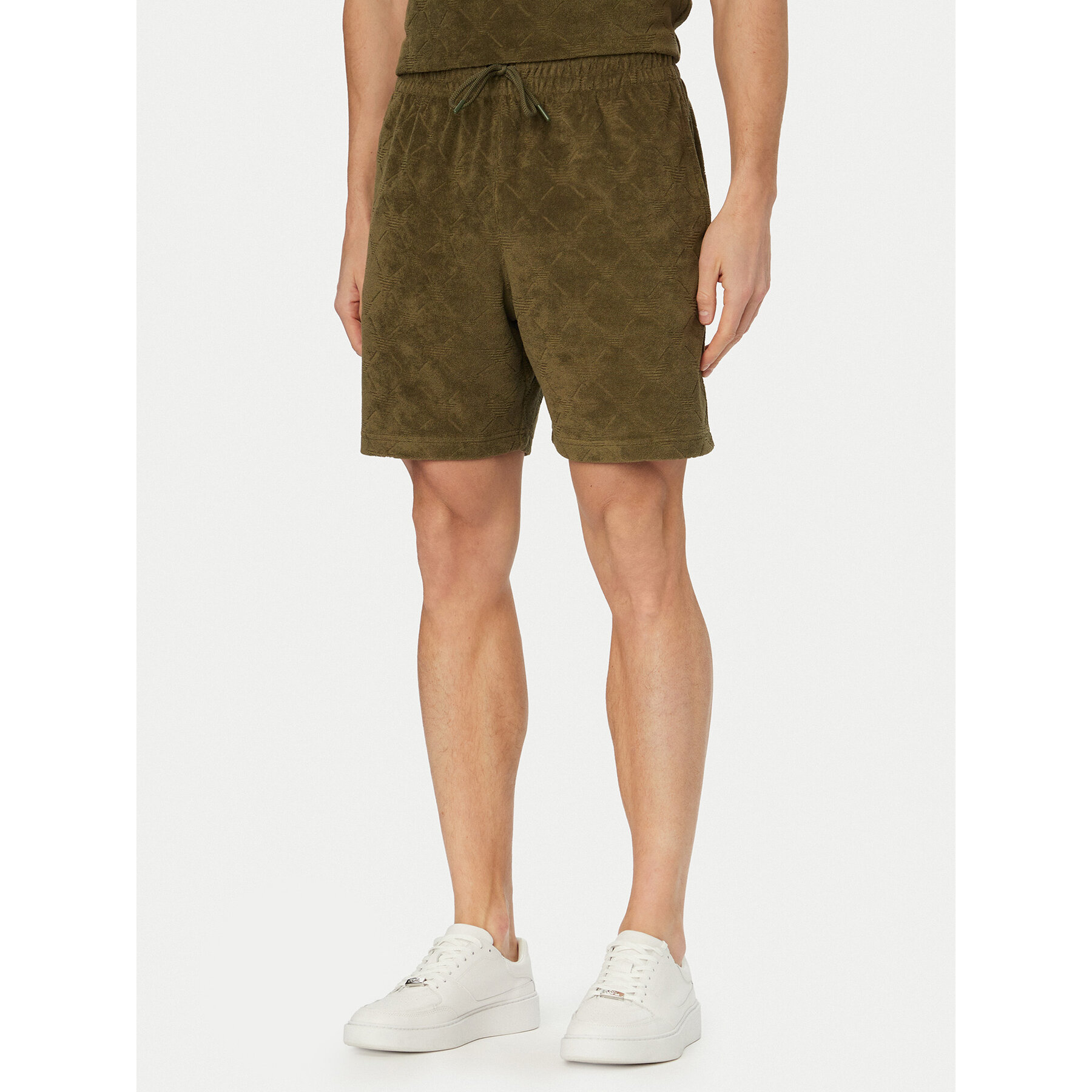 Emporio Armani Szorty sportowe EM000695 AF20449 F7014 Zielony Regular Fit