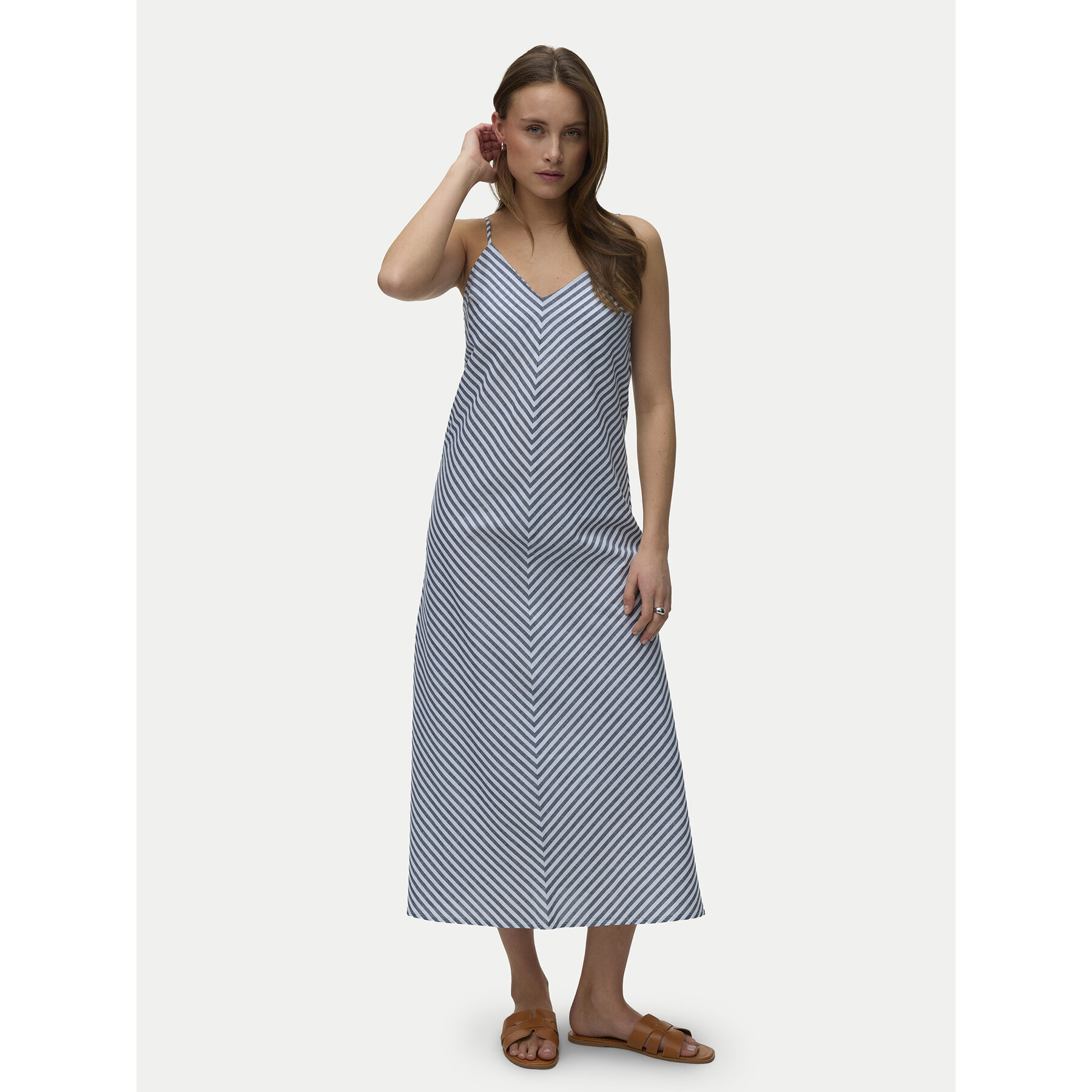 Vero Moda Sukienka letnia Selma 10345674 Granatowy Regular Fit