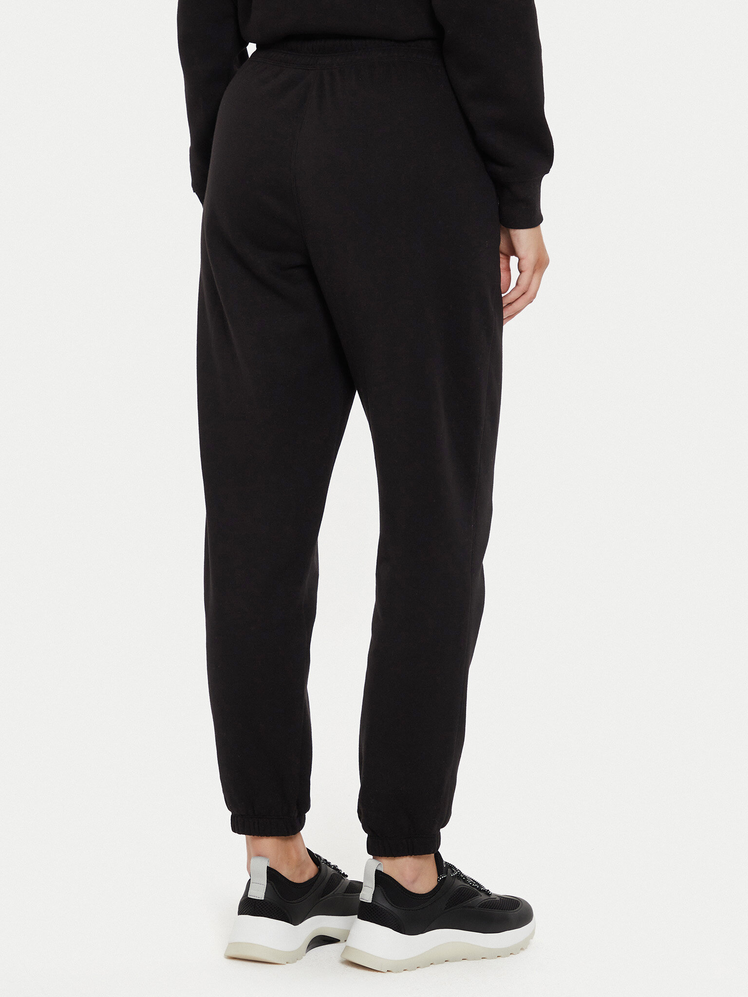 DKNY Sport DKNY Sport Spodnie dresowe DP4P3471 Czarny Regular Fit