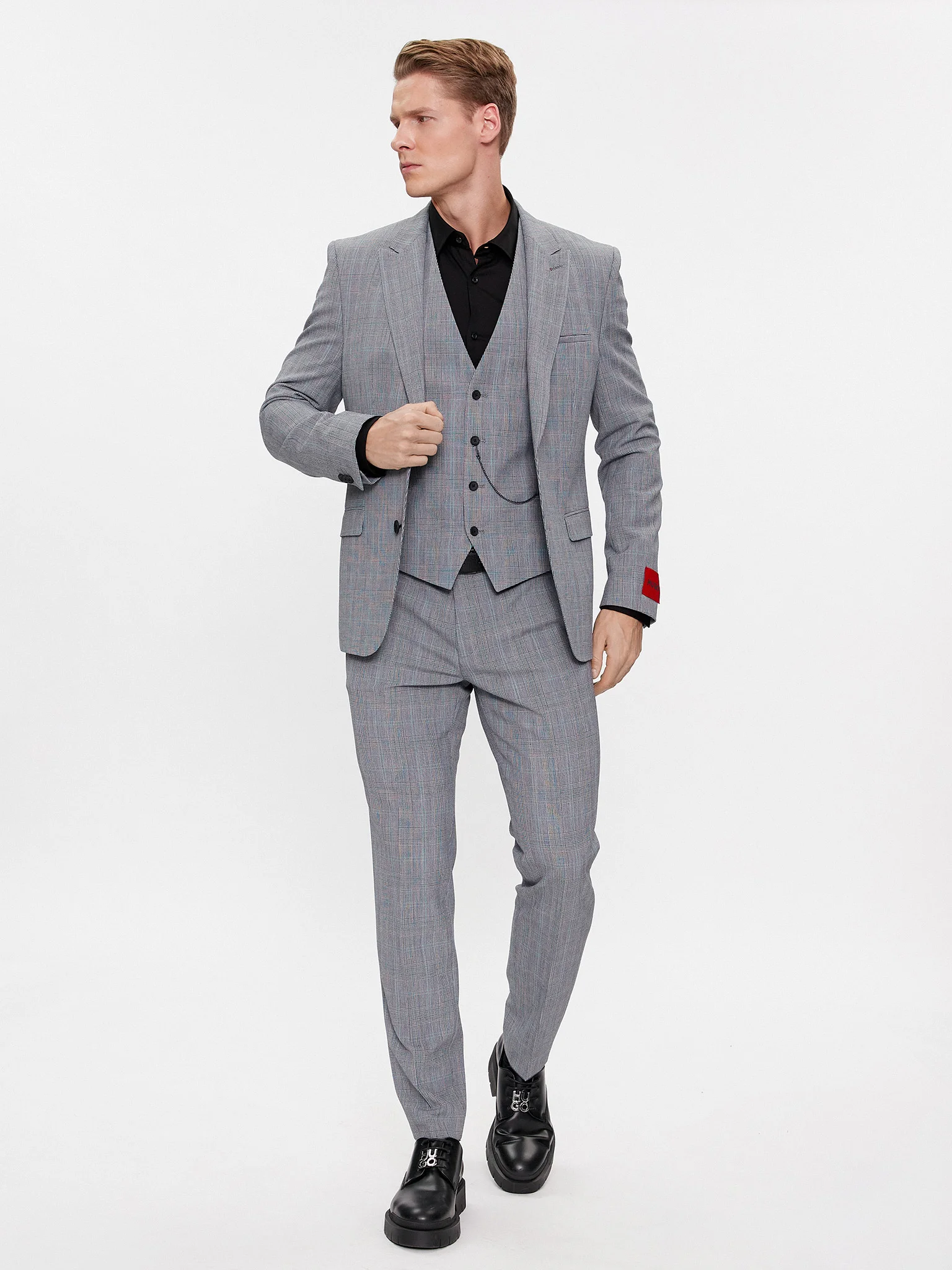 costum mire elegant