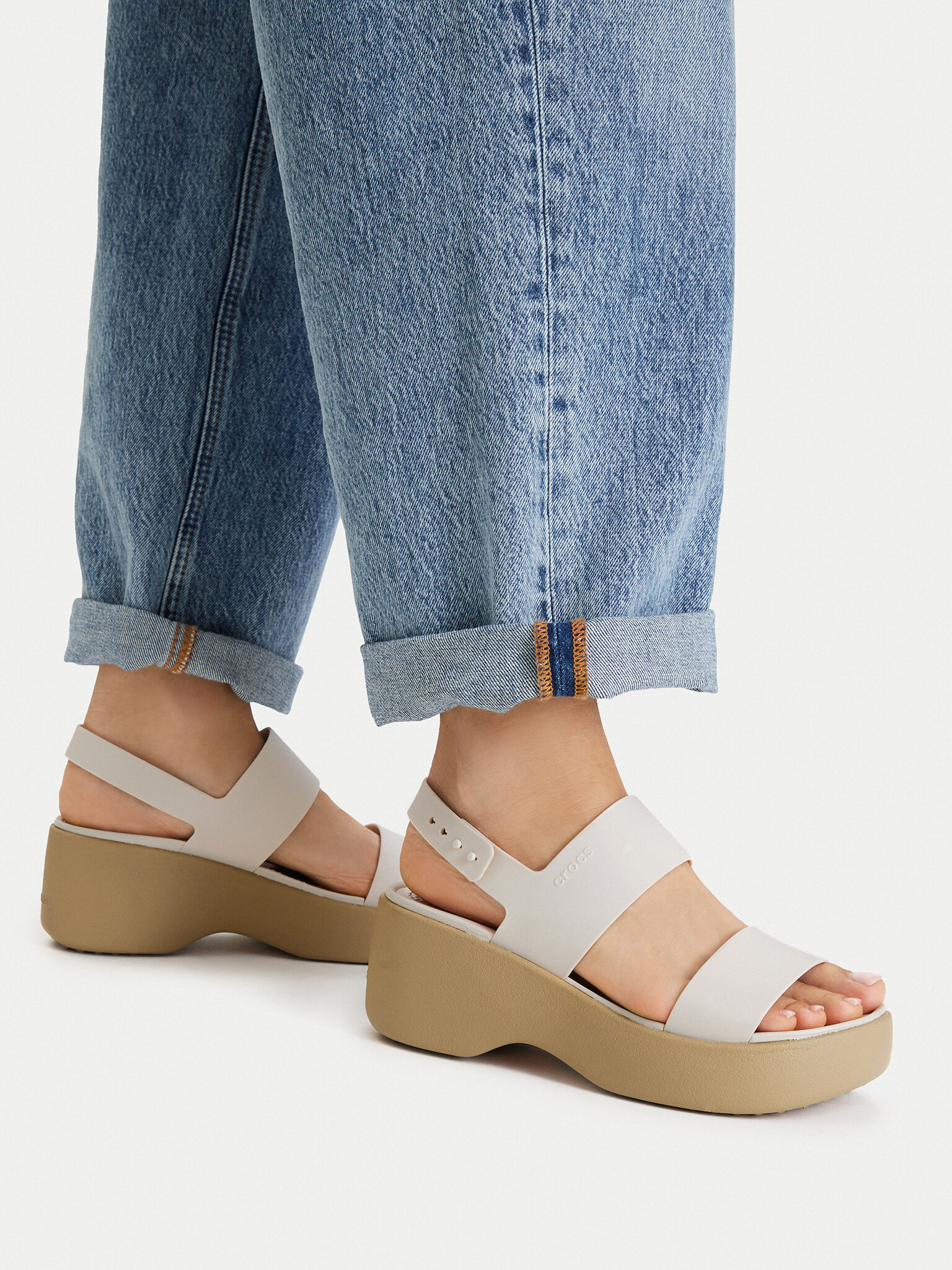 Crocs Sandály Brooklyn Sky Sandal 212250 Béžová